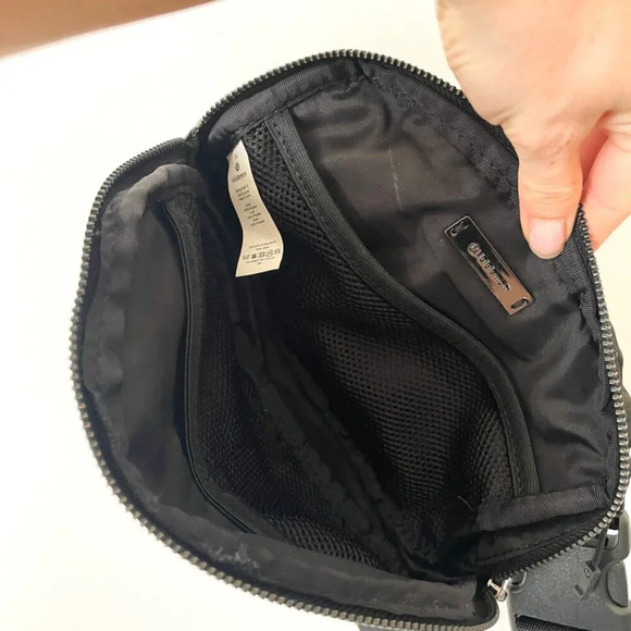 Lululemon Everywhere Belt Bag *1L Camo Green - Picture 7 of 7